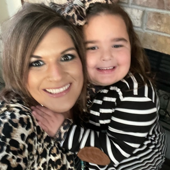 Meet your Posher, Savannah - Picture 4 of 5